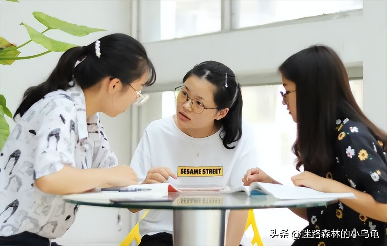 文凭低适合考什么证（没什么文凭考什么证工资最高）