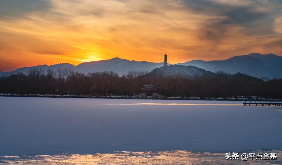 新手理财是买基金好还是买股票好（买基金合适还是买理财合适）