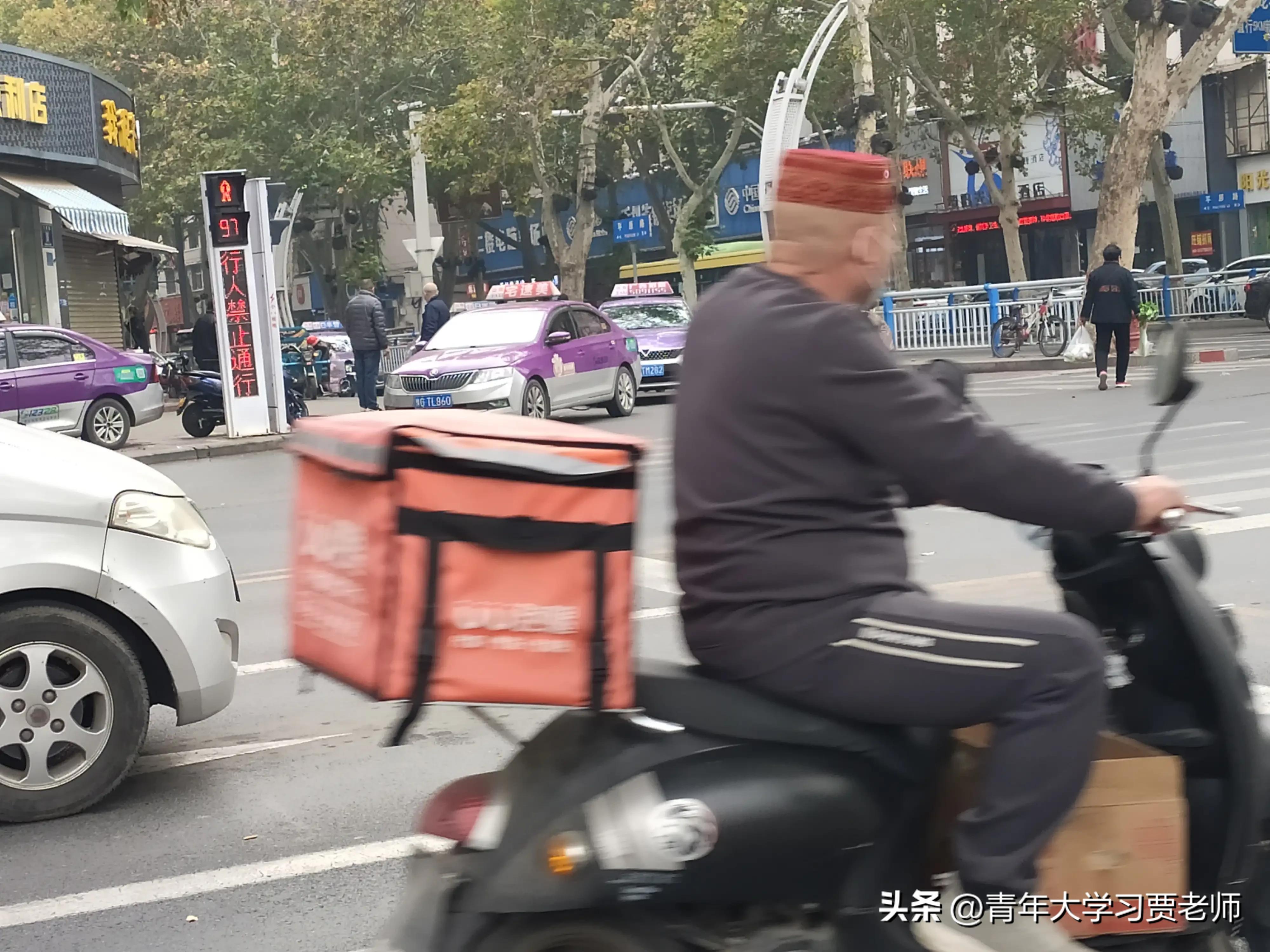 只需10元导师带赚（导师10元赚500）