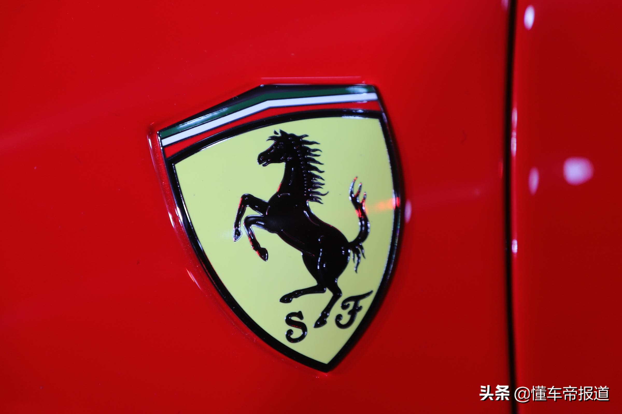 法拉利多少钱（玛莎拉蒂多少钱）