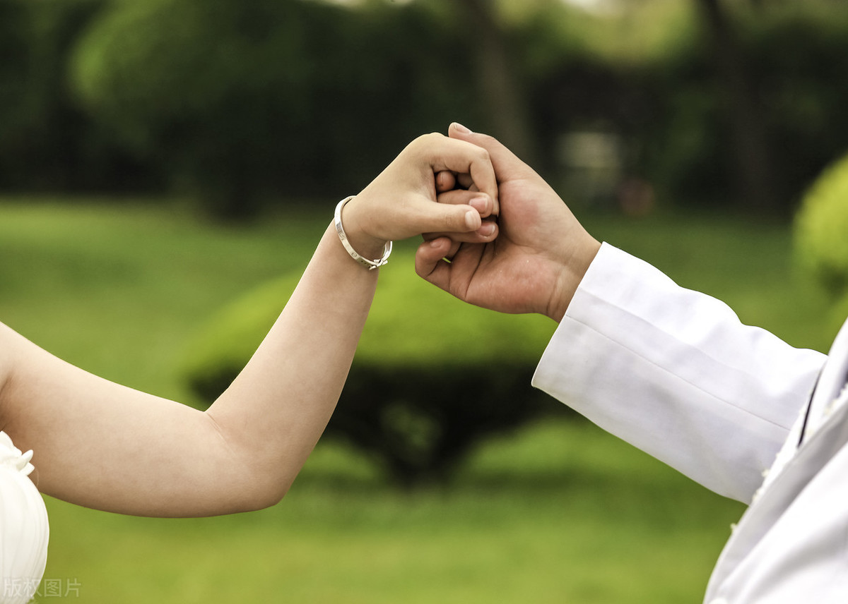 理财基金定期怎么赎回（定期理财如何赎回）