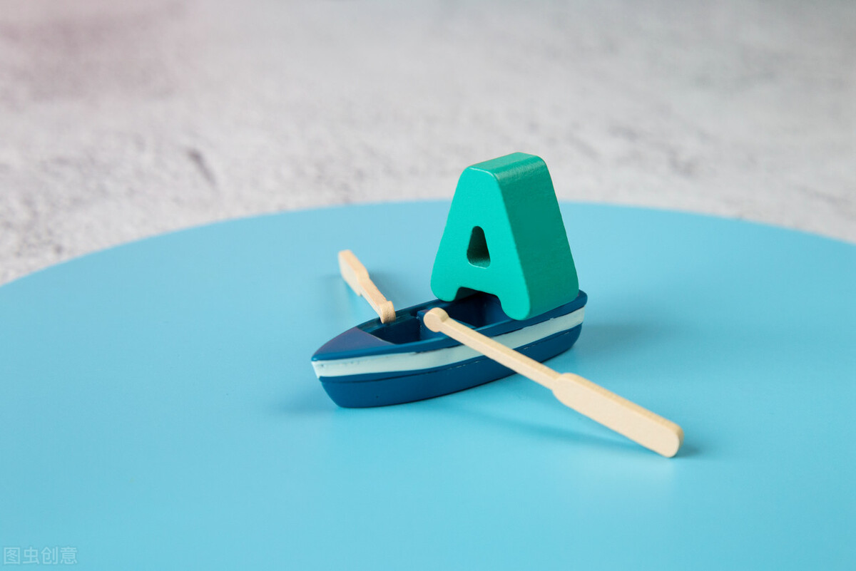 玩股票基金能赚钱吗（玩股票基金能赚钱吗）