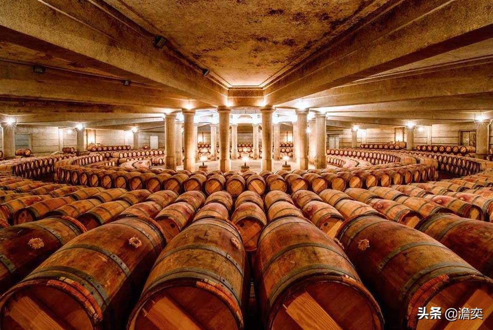 82年的拉菲红酒多少钱一瓶（82年拉菲红酒价格表图片）