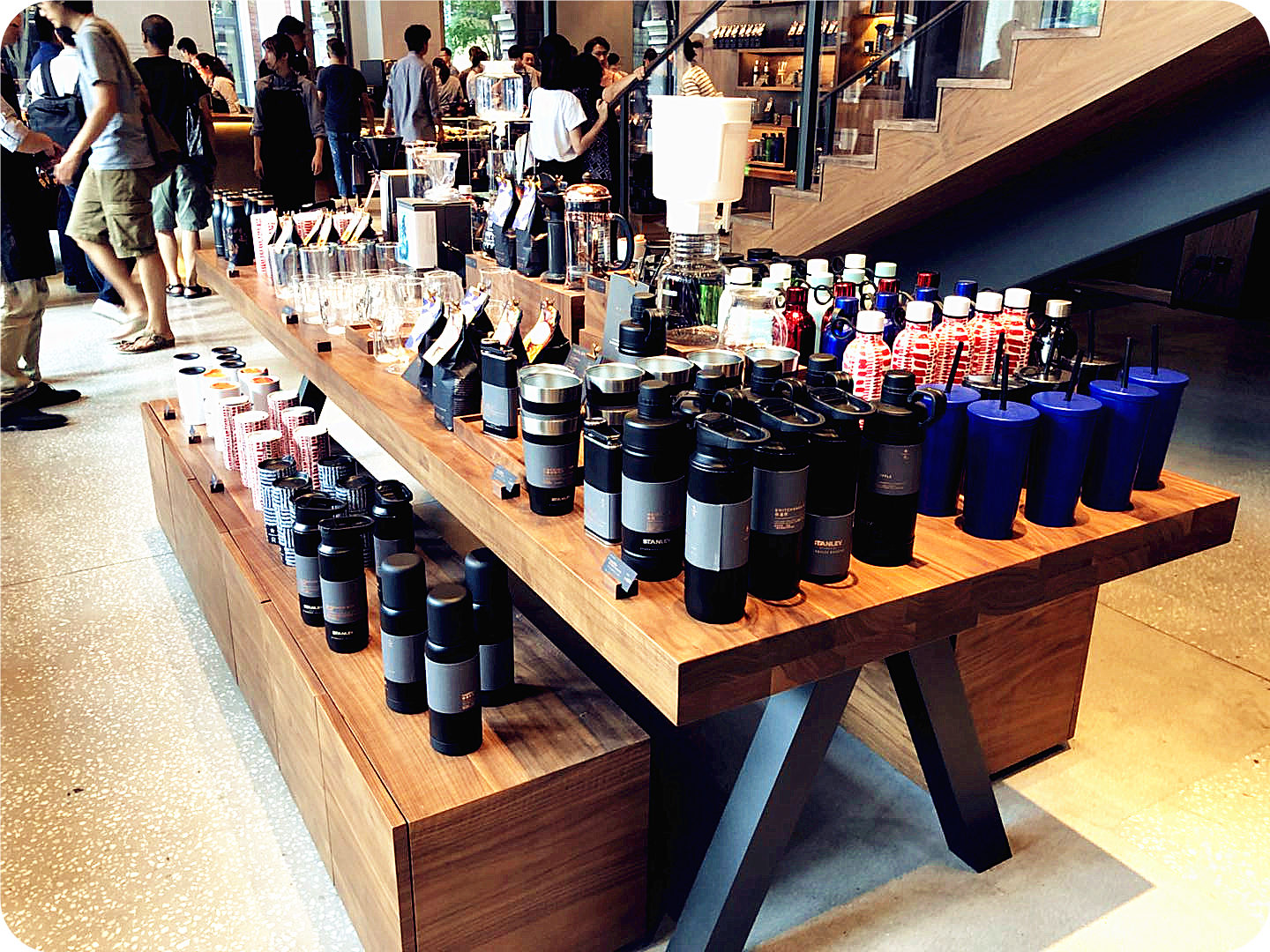 星巴克臻选店全球几家（星巴克臻选店有哪些）