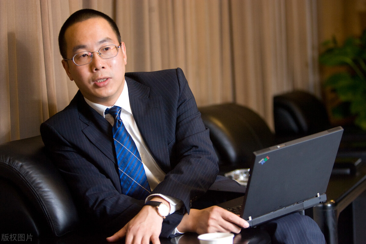 cfa金融分析师报考条件（国际金融分析师cfa报考条件）