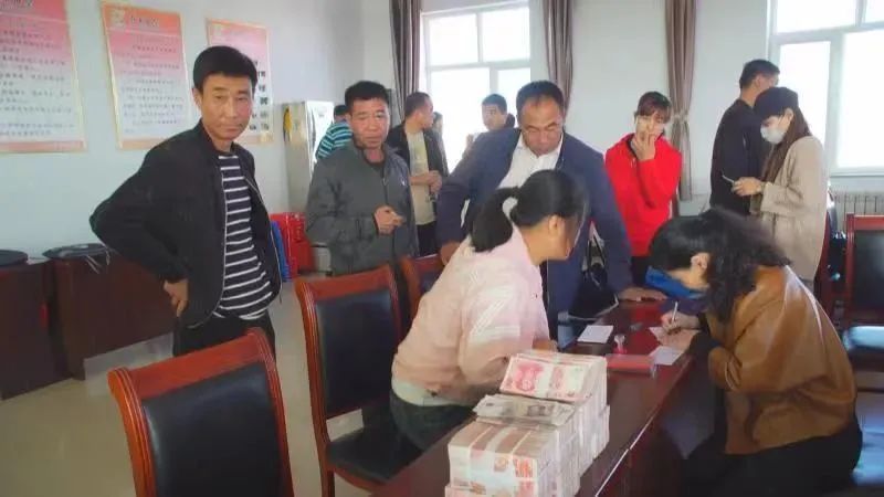 内蒙古玉米压片生产厂家（辽宁玉米压片生产商）