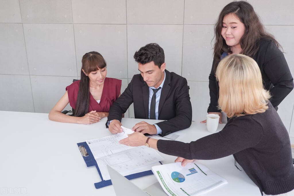 行业指数基金有哪些（行业基金和行业指数基金）