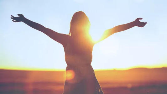 夏天买什么基金好（夏天适合买的基金）