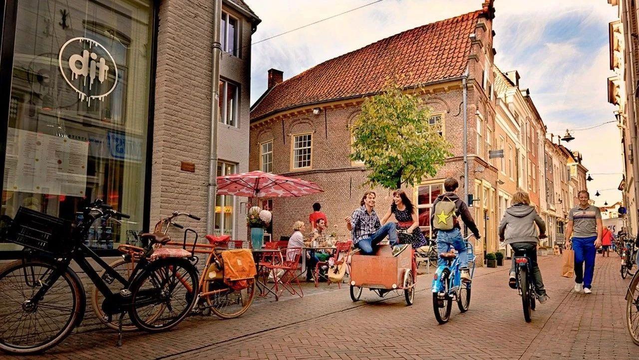 荷兰面积相当于中国哪个省市（荷兰总面积相当于中国哪个省）