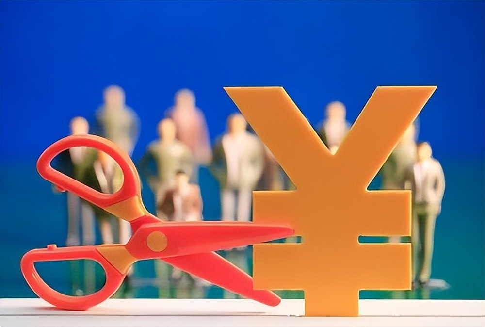 买基金收取的各项费用（购买基金的各种费用）