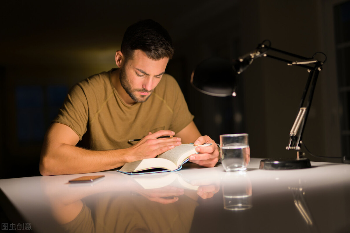 股票基金入门基础知识视频（基金基础知识视频教程）