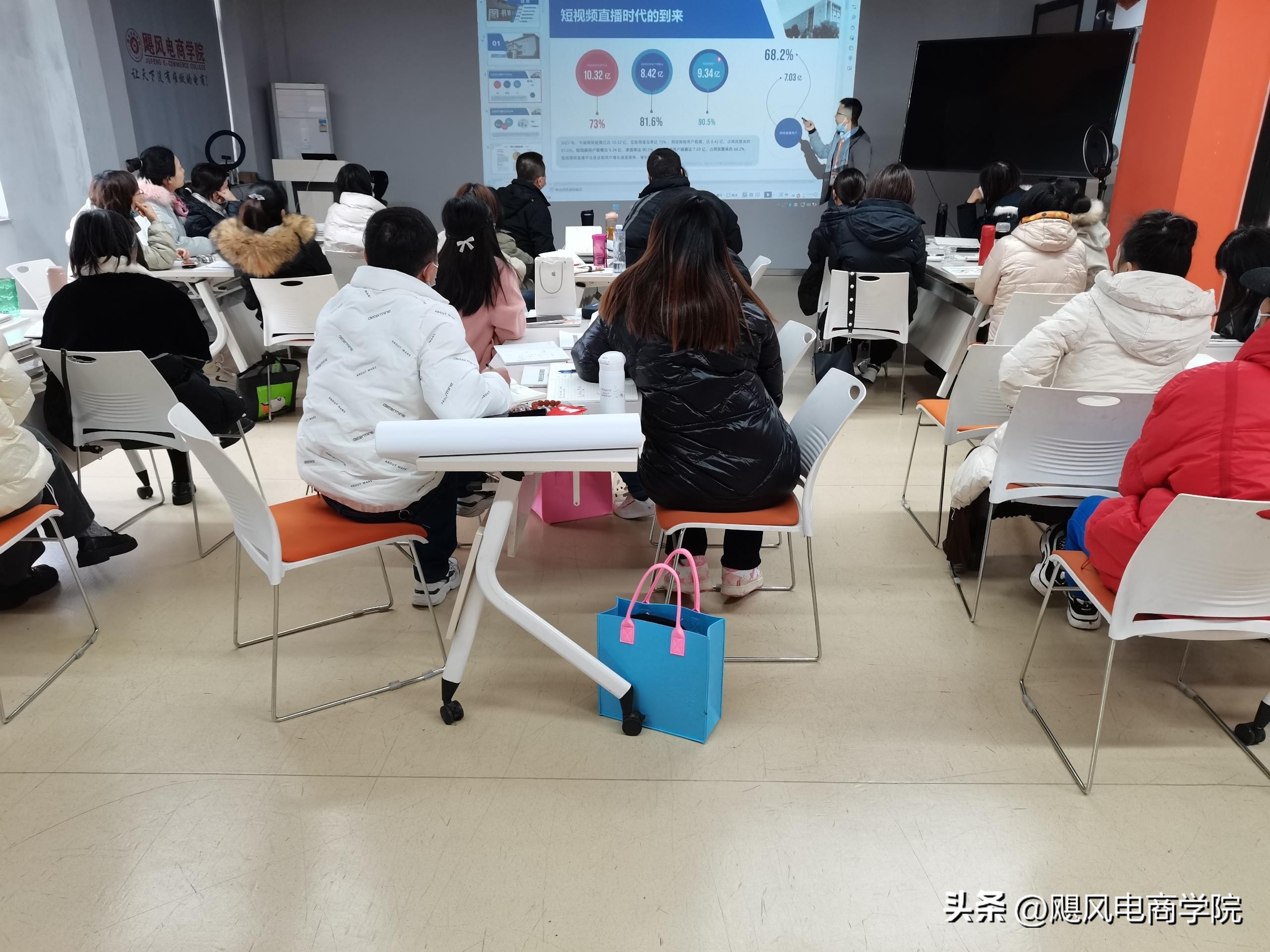 怎么开网店新手入门（怎么开网店新手入门教程）