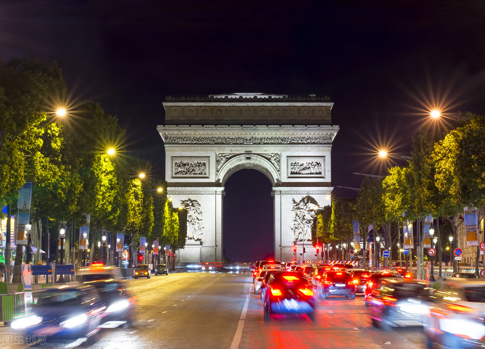 法国著名的建筑物（法国著名的建筑物简笔画）