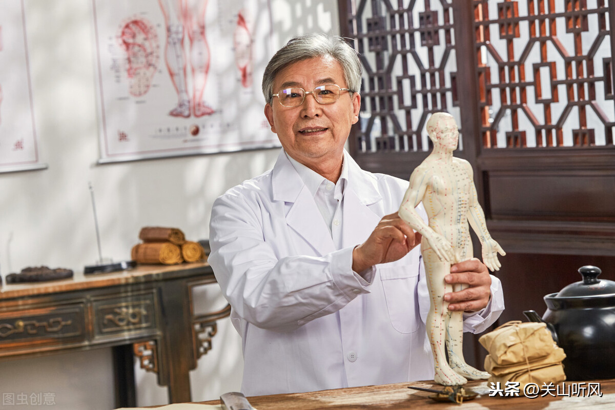 杂乱无章的意思是（杂乱无章是什么词）