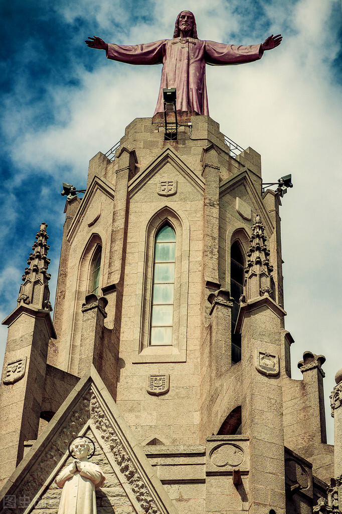 法国著名的建筑物（法国著名的建筑物简笔画）