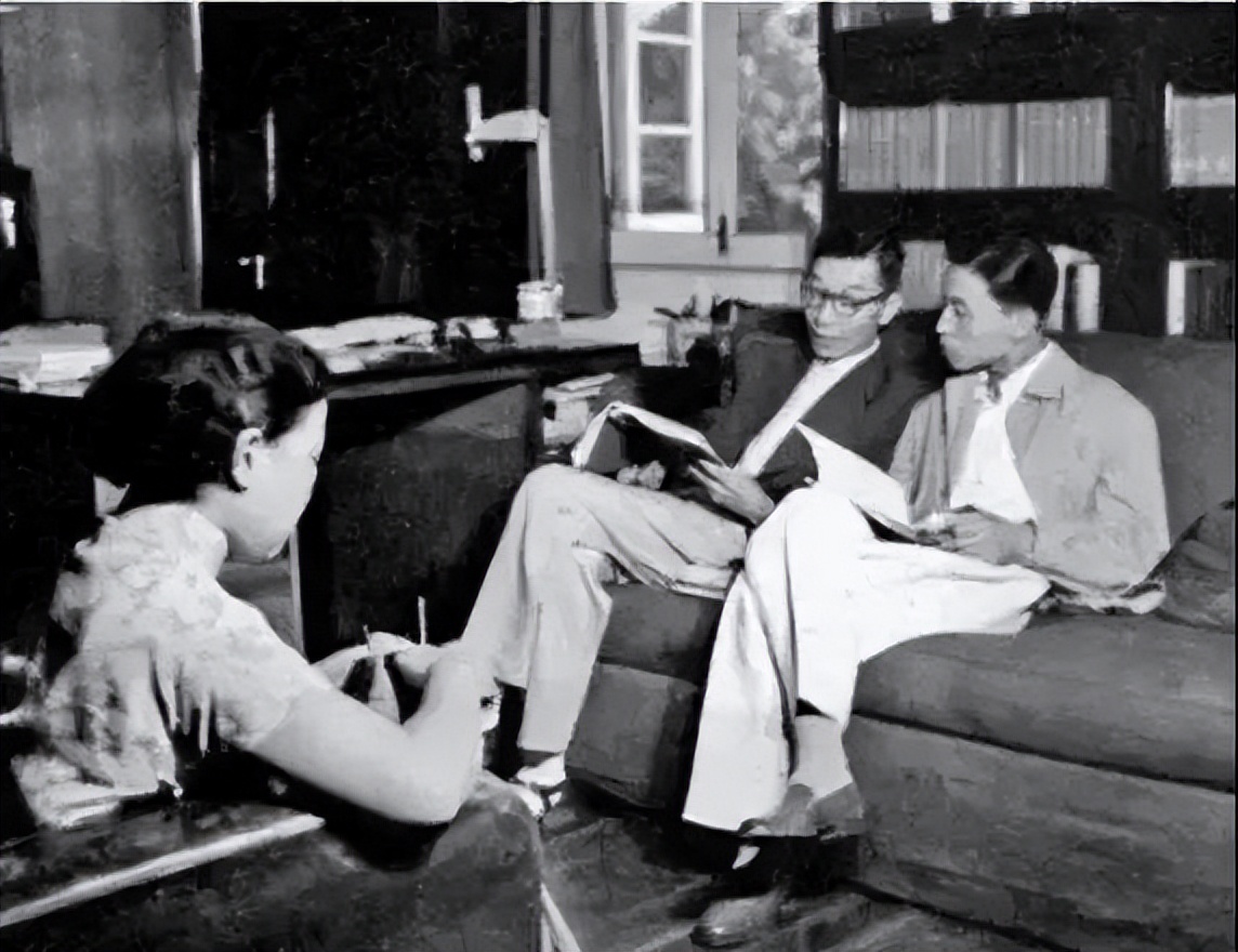 傅雷是个怎样的人（傅雷是个怎样的人400字）