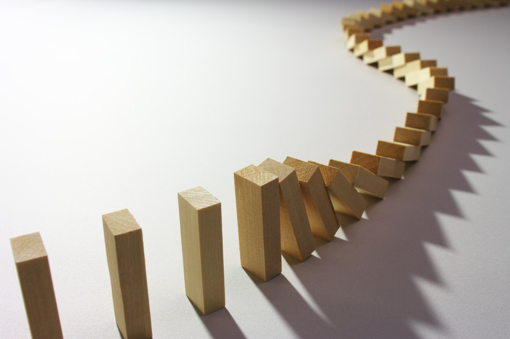 如何理财购买基金（怎样买理财基金）