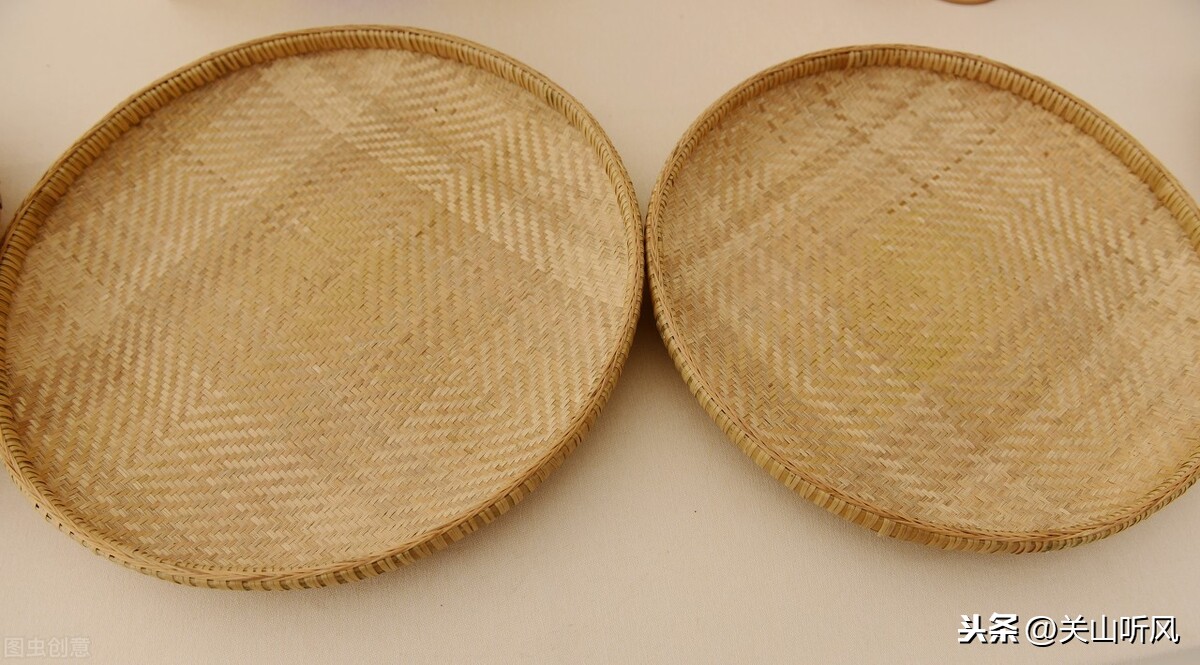 杂乱无章的意思是（杂乱无章是什么词）